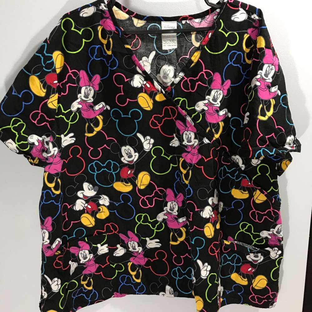 Plus sized scrub top